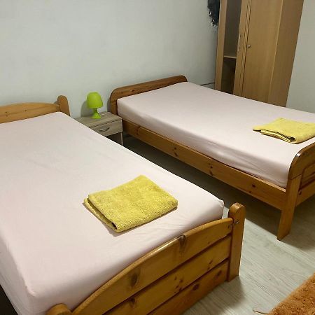 Doppelbett Zimmer Mit Gemeinschaftbad Borgholzhausen Екстериор снимка
